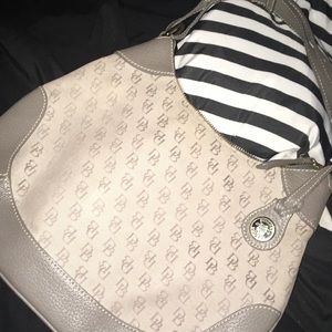 Dooney bourke purse